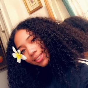 Meet your Posher, Jade